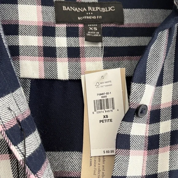 Boyfriend Fit Women’s Banana Republic Plaid Button-Up Shirt - Picture 2 of 2
